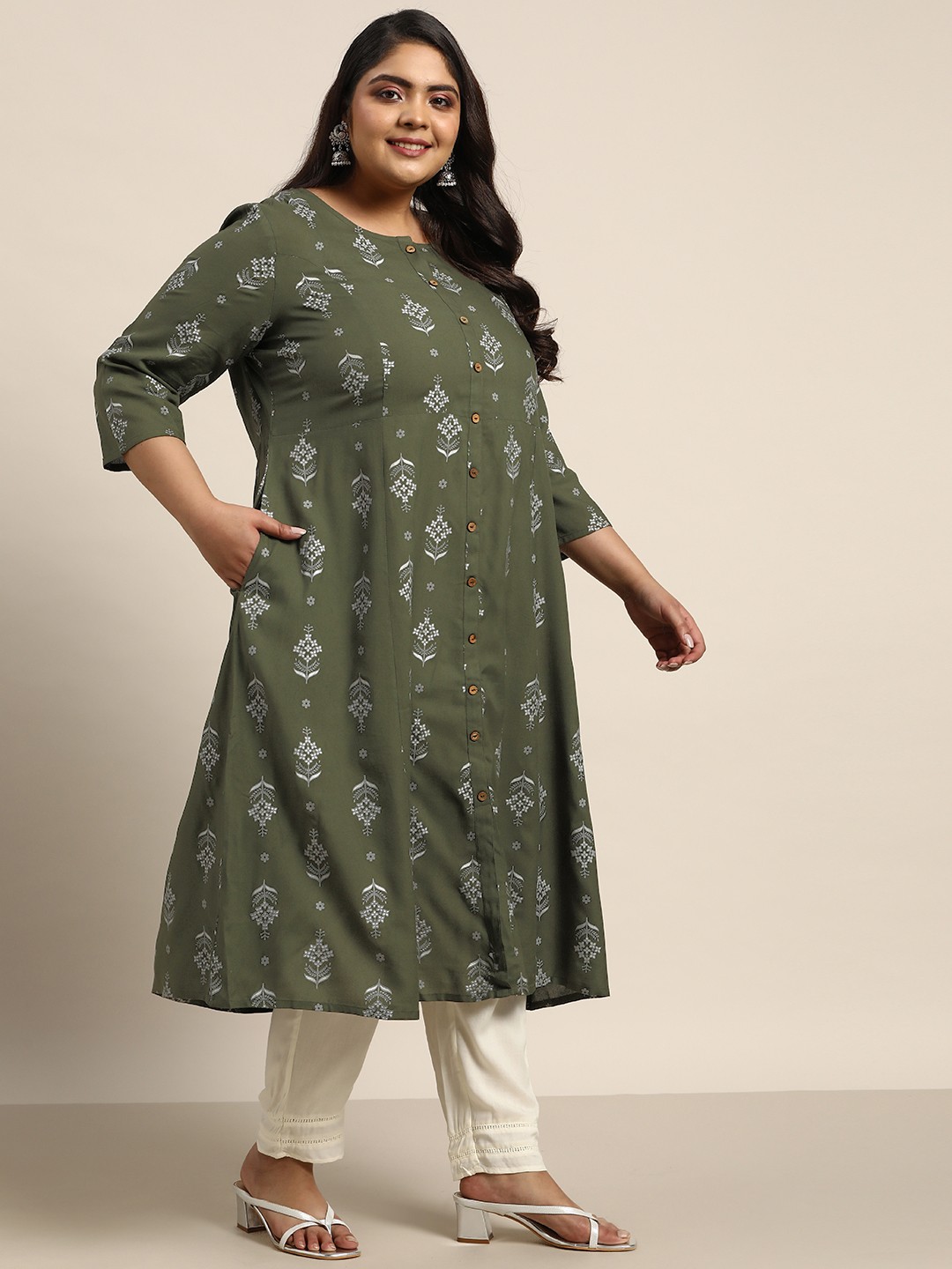 

Sztori Women Plus Size Olive Green & Silver Ethnic Motifs Printed Kurta