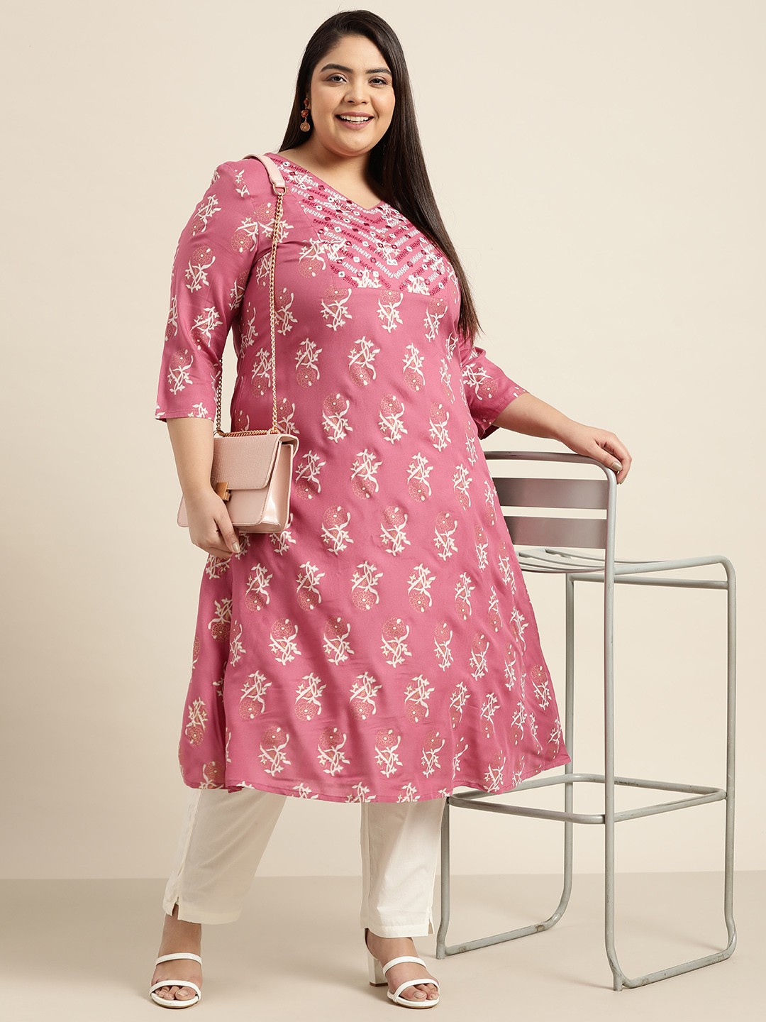 

Sztori Women Pink & White Ethnic Motifs Printed Mirror Work Kurta