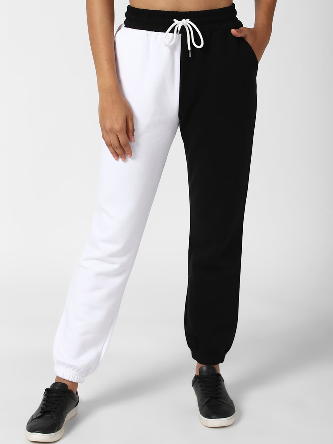 

FOREVER 21 Women White & Black Colorblocked Joggers Trousers