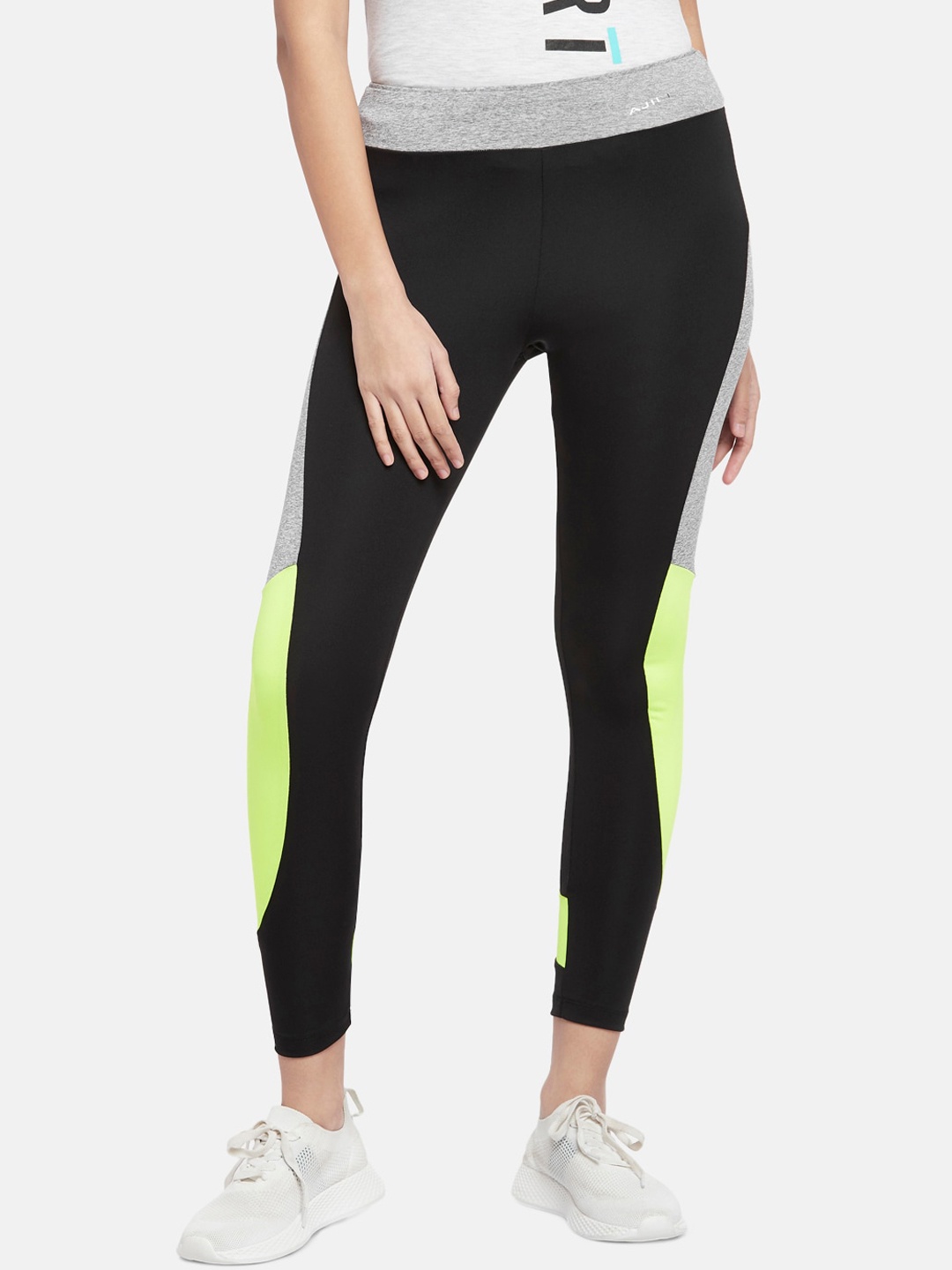 

Ajile by Pantaloons Women Black & Green Colourblocked Tights