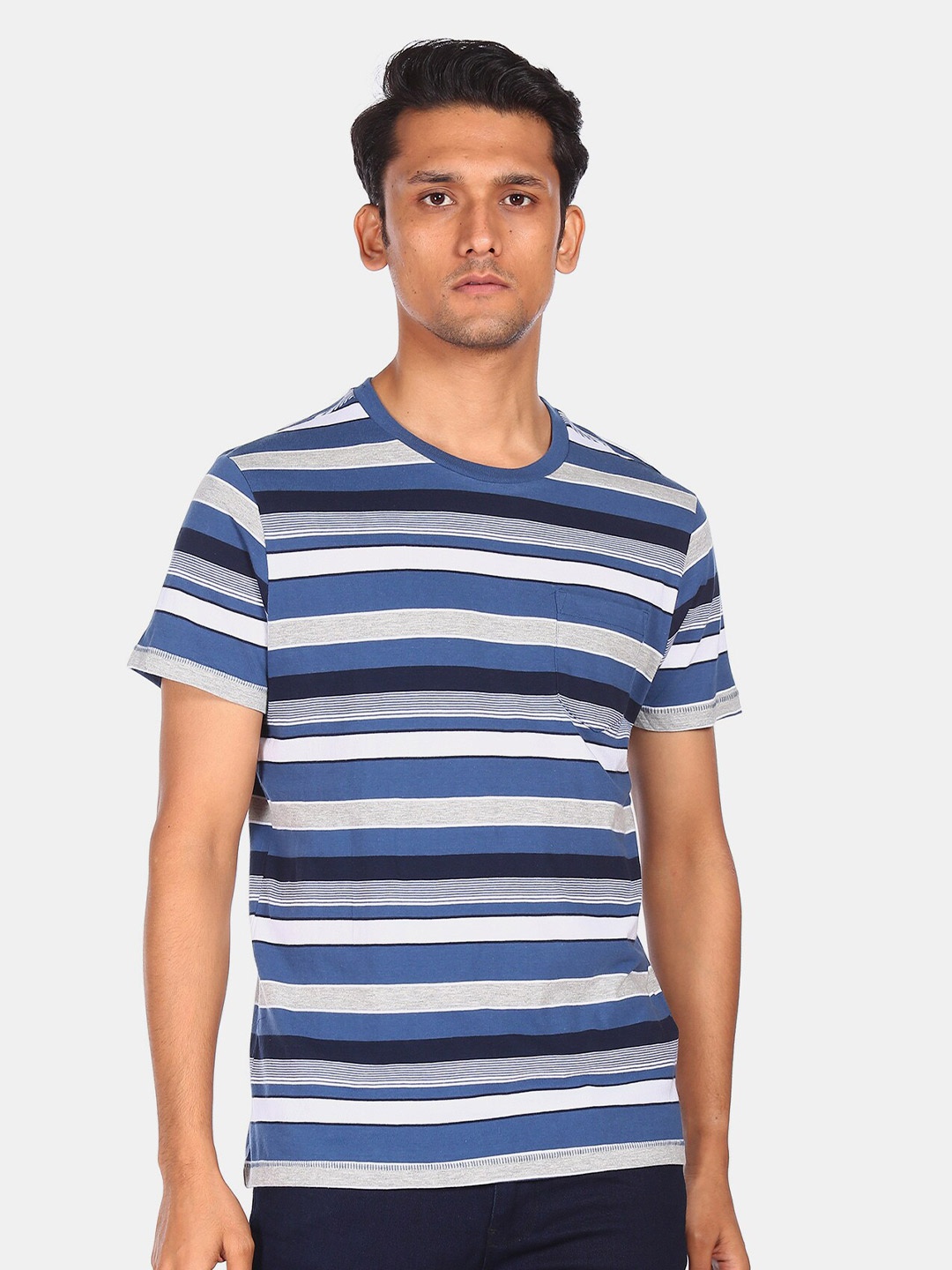 

Aeropostale Men Blue Striped V-Neck Raw Edge T-shirt