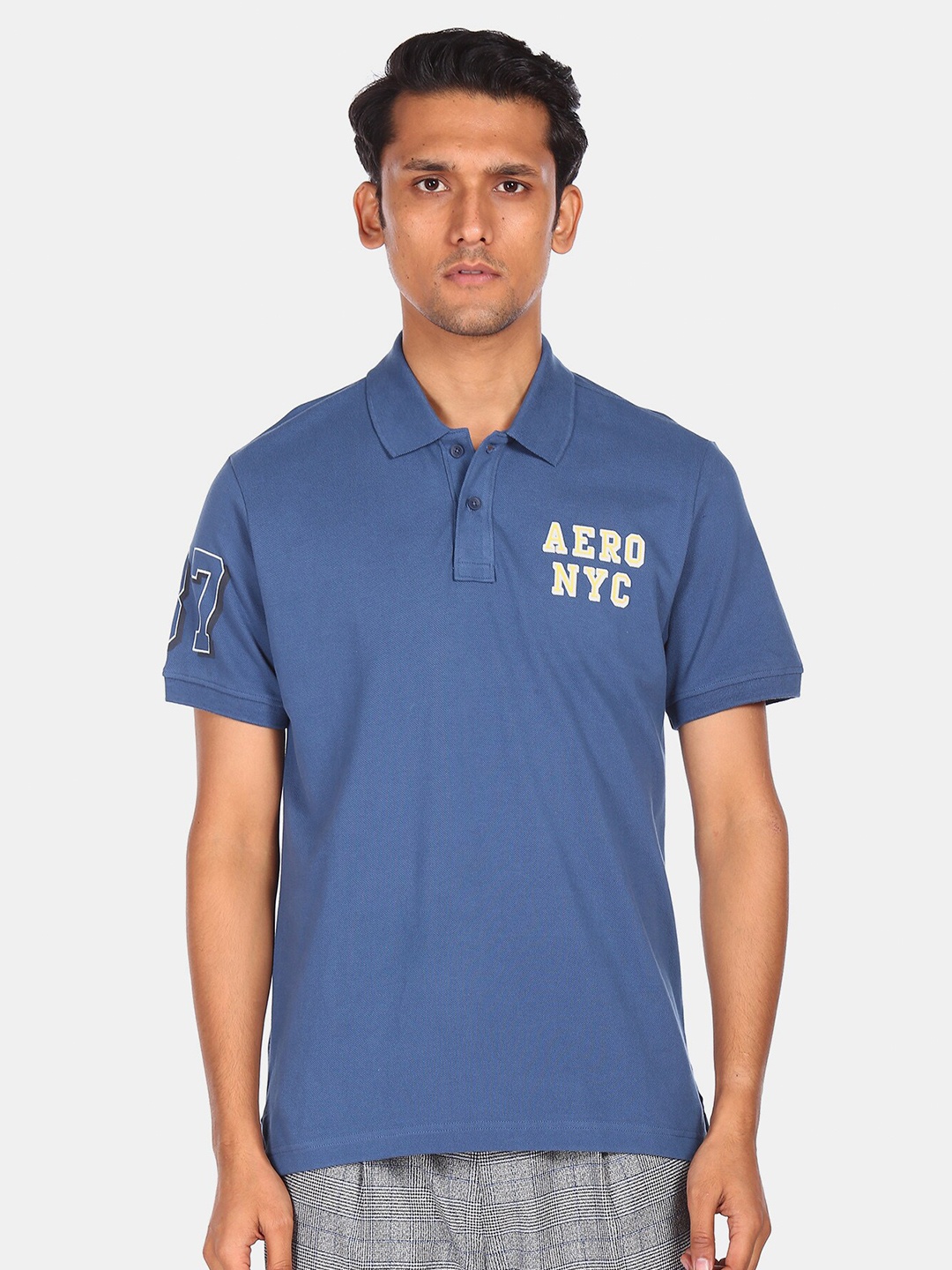 

Aeropostale Men Blue Polo Collar T-shirt