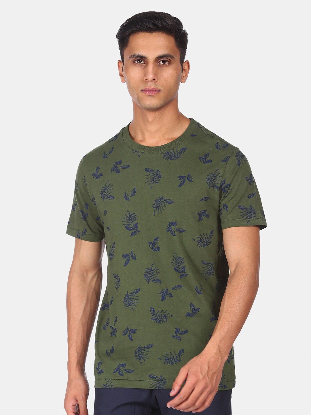 

Aeropostale Men Green Printed T-shirt