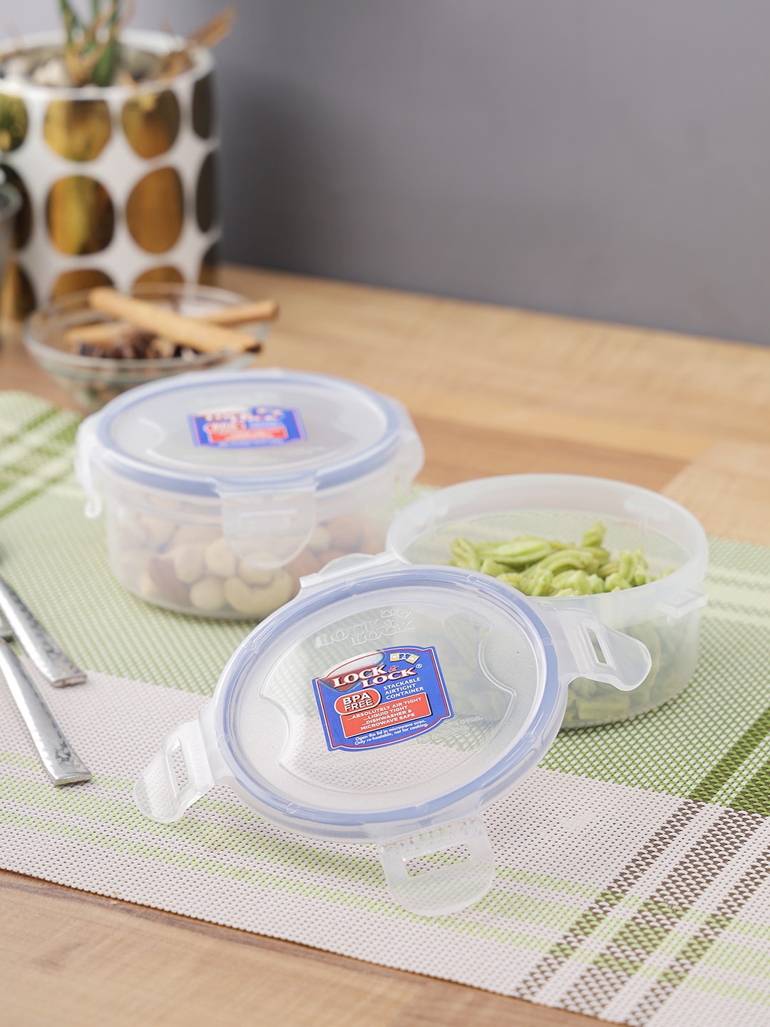 

Lock & Lock Set Of 2 Transparent Solid Round Airtight Food Storage Containers