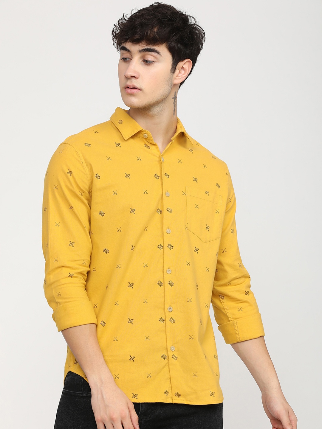 

KETCH Men Slim Fit Printed Casual Shirt, Mustard