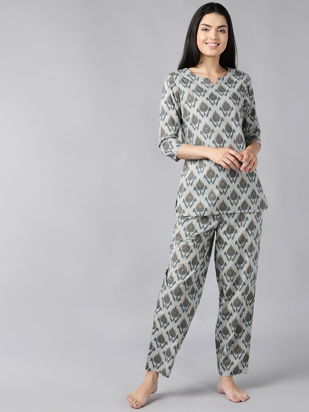 

AHIKA Women Multi Printed Cotton Night Suit