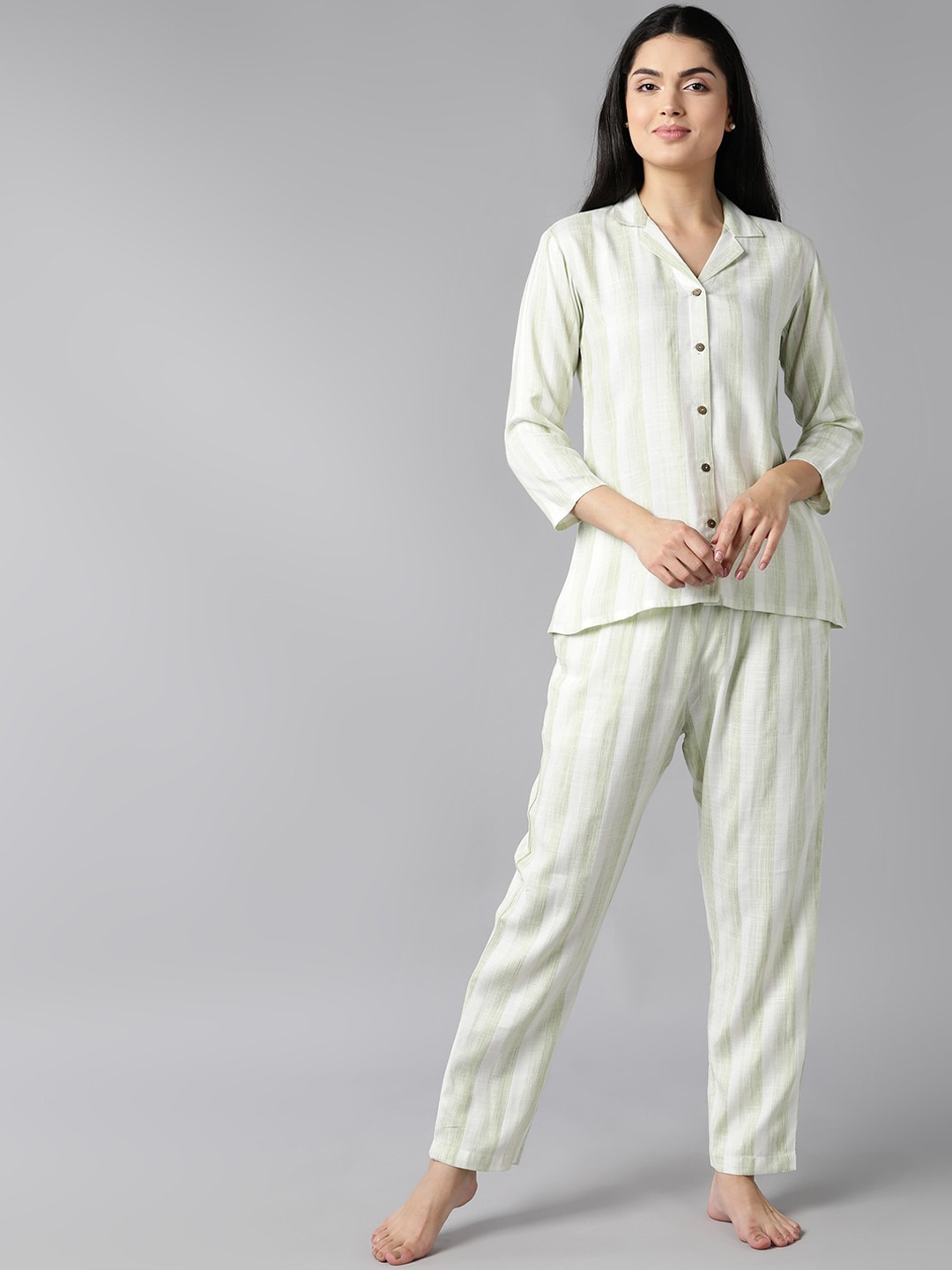 

AHIKA Women White & Green Printed Night suit