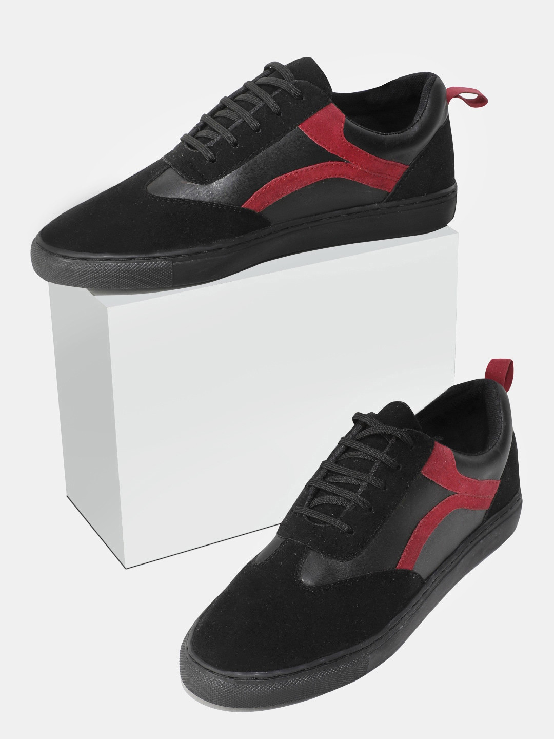 

RapidBox Men Black Sneakers
