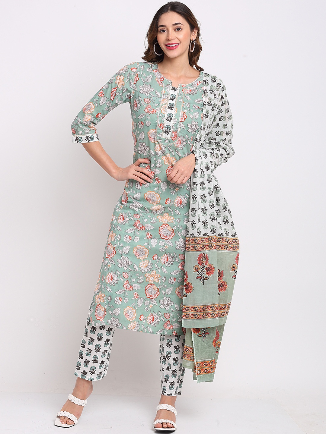 

Rajnandini Women Green & White Floral Printed Pure Cotton Kurta with Trousers & Dupatta