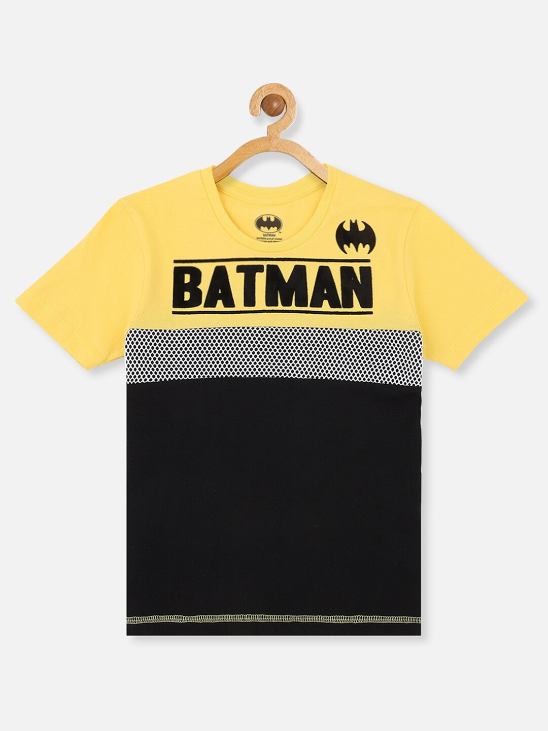 

Kids Ville Boys Yellow & Black Batman Printed Pure Cotton T-shirt