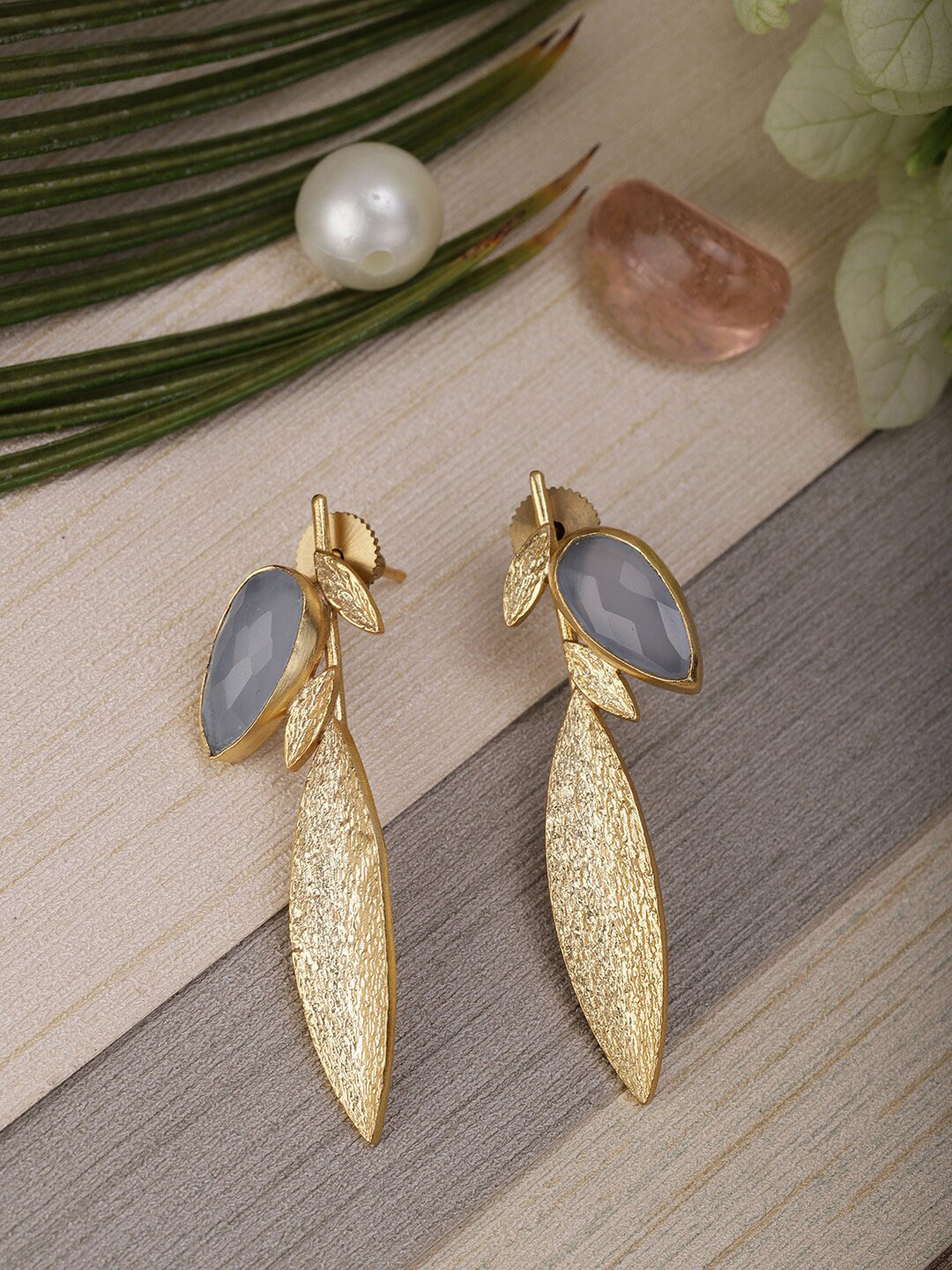 

Berserk Gold-Plated & Grey Leaf Shaped Drop Earrings