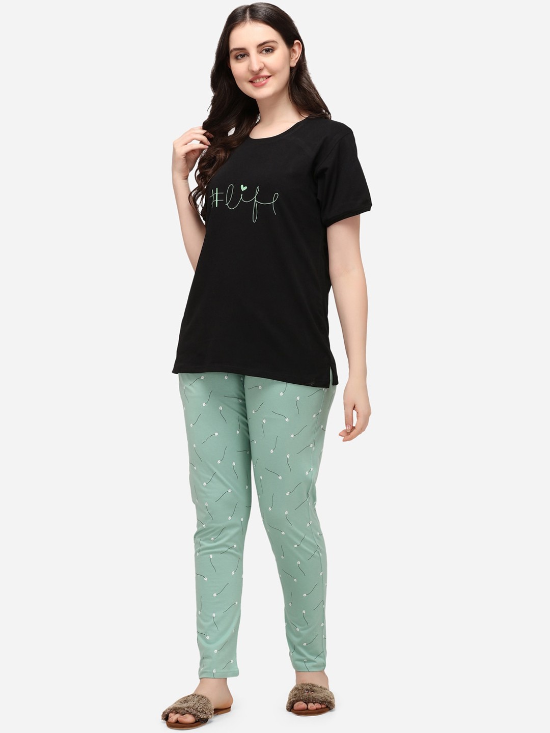 

Lenissa Women Black & Green Printed Night suit
