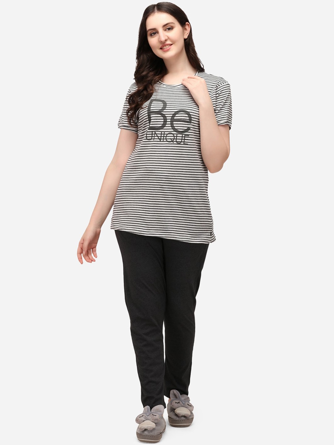 

Lenissa Women Grey & Black Printed Pure Cotton Night Suits