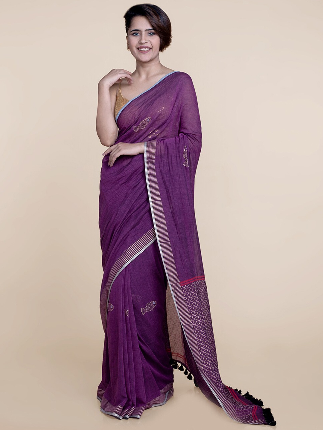 

Suta Purple & Gold-Toned Pure Cotton Saree