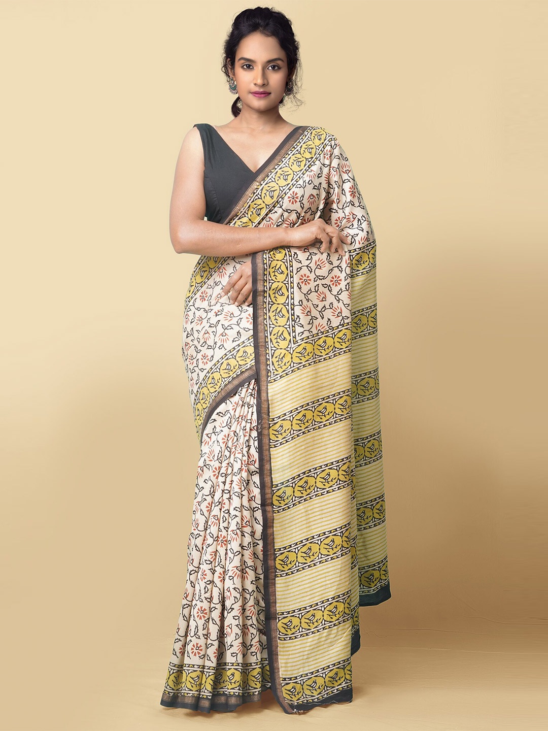 

Unnati Silks Women Cream-Coloured & Black Pure Preet Bagru Chanderi Sico Saree