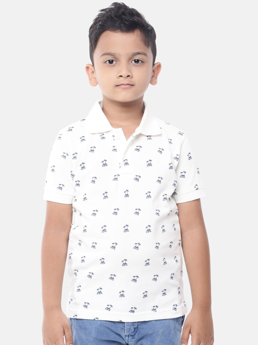 

PIPIN Boys Off White Printed Polo Collar Pure Cotton T-shirt