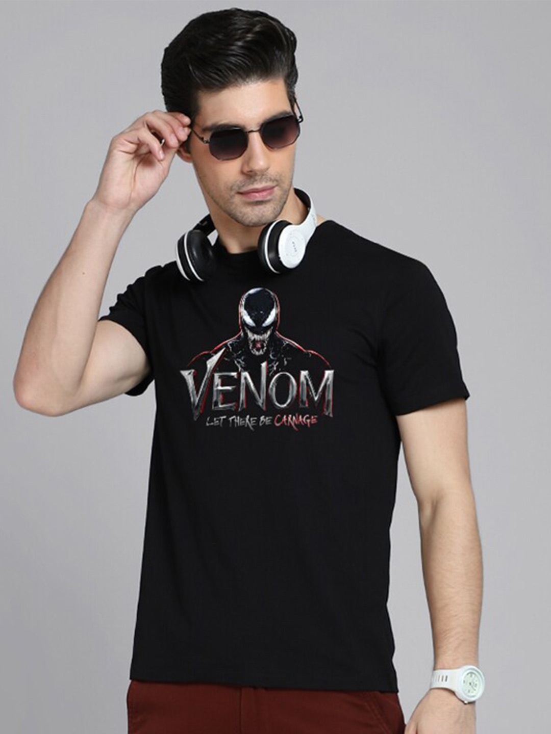 

Free Authority Men Black Venom Printed T-shirt