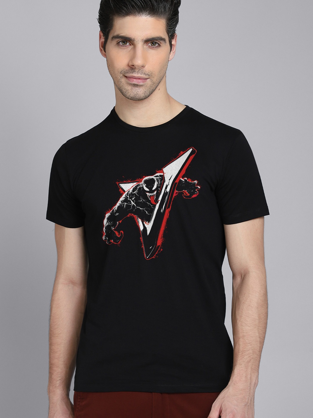 

Free Authority Men Black Venom Printed T-shirt