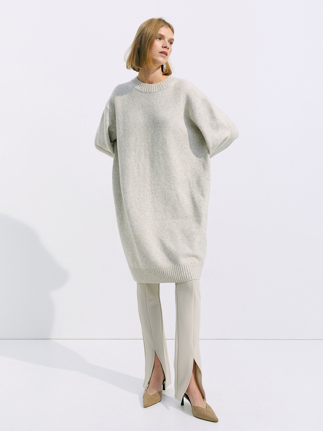 

H&M Women White & Beige Solid Knitted Dress