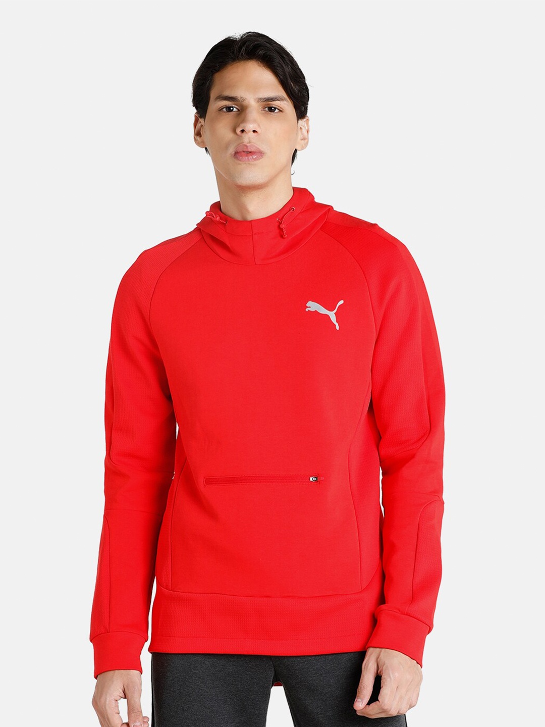 

Puma Men Red Solid Evostripe dryCELL Slim Fit Hooded Pullover Sweatshirt