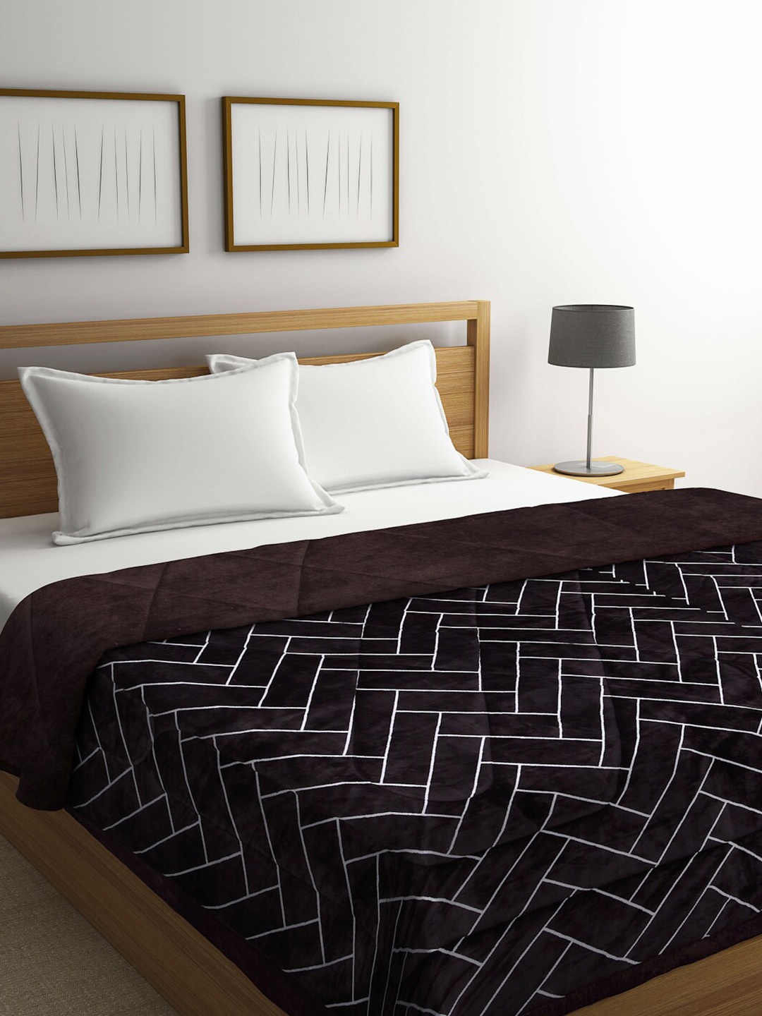 

KLOTTHE Brown & Black Geometric Heavy Winter Double Bed Quilt