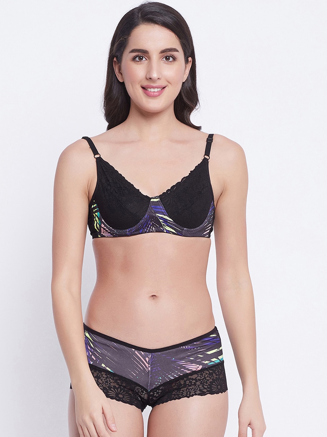 

Clovia Women Black & Blue Printed Lingerie Set