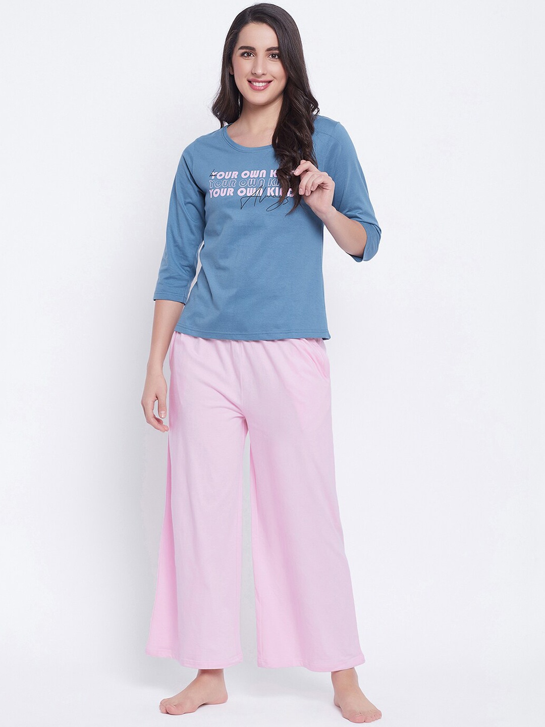 

Clovia Women Blue & Pink Printed Cotton Night suit