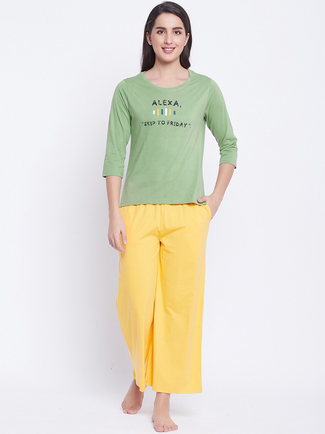 

Clovia Women Green & Yellow Printed Night Suit