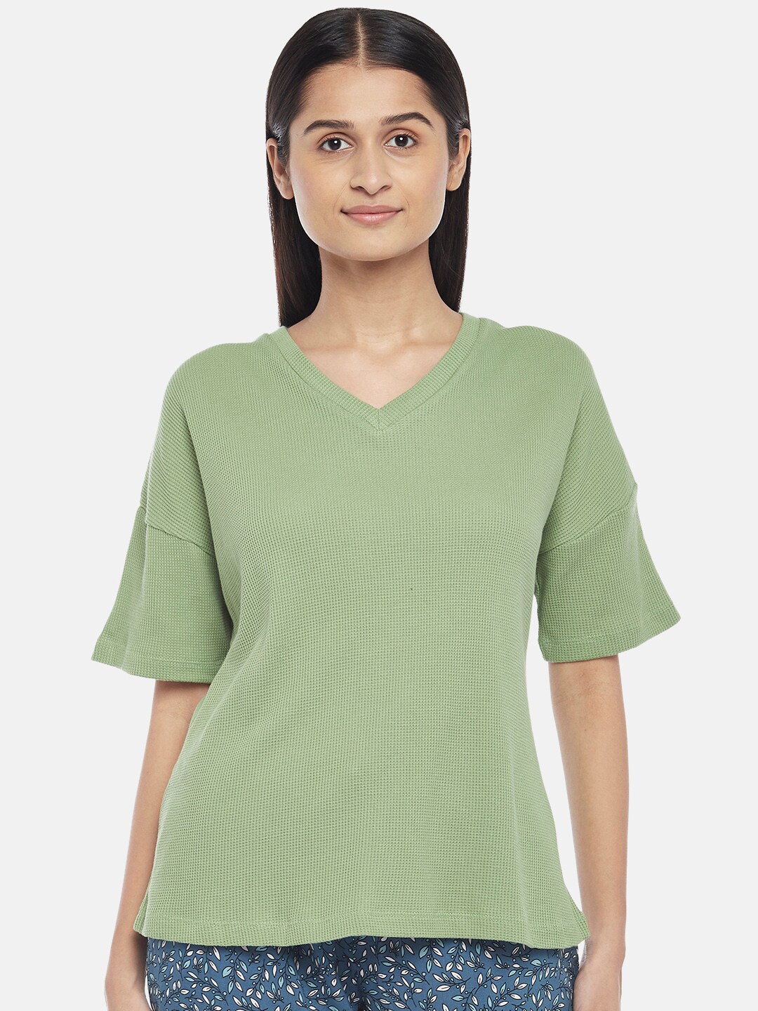 

Dreamz by Pantaloons Women Green Regular Lounge tshirt
