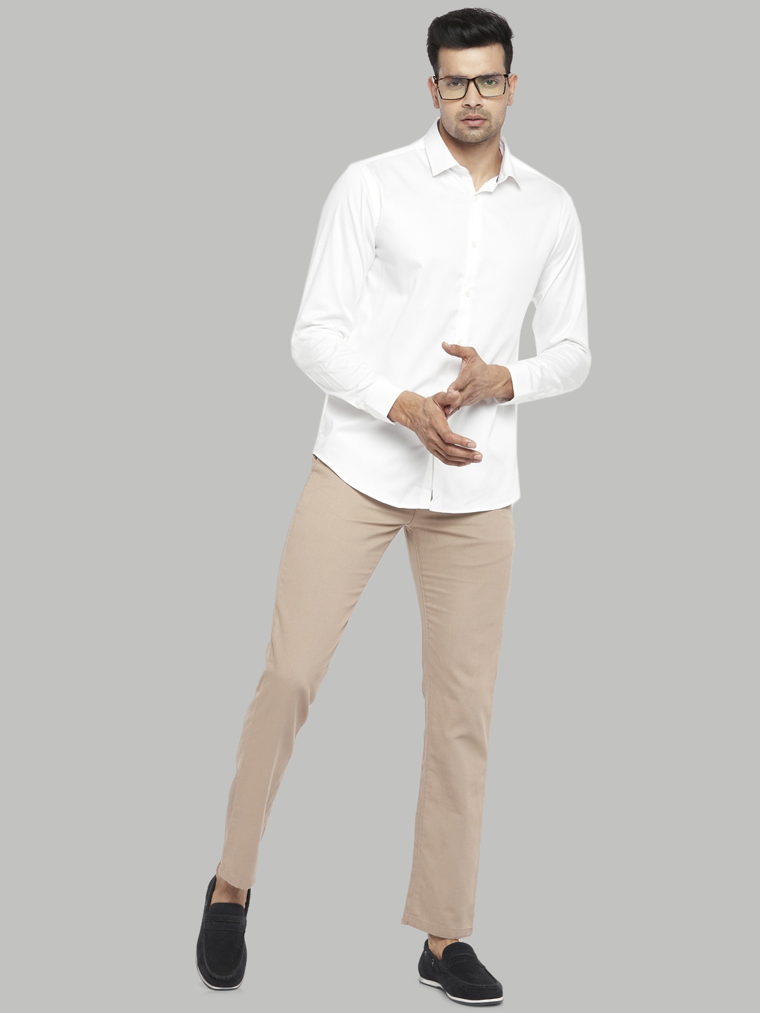 

BYFORD by Pantaloons Men White Slim Fit Opaque Casual Shirt