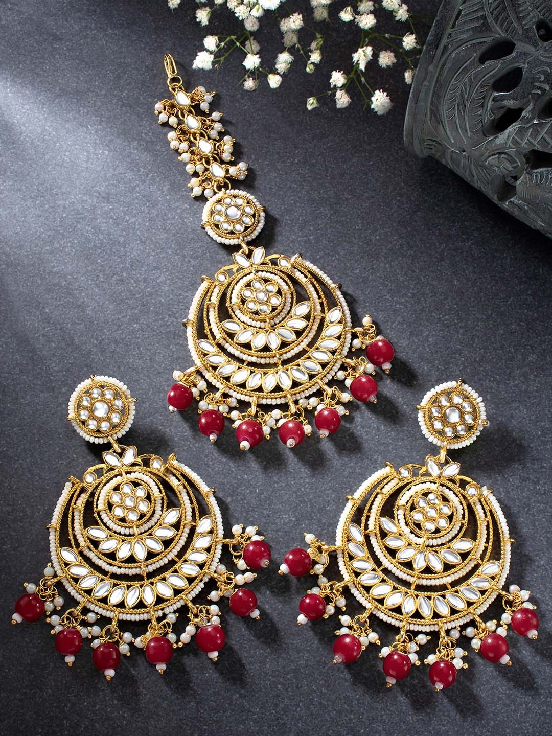 

Peora Maroon Gold Plated Kundan Studded Chandbali Earrings & Maang Tika