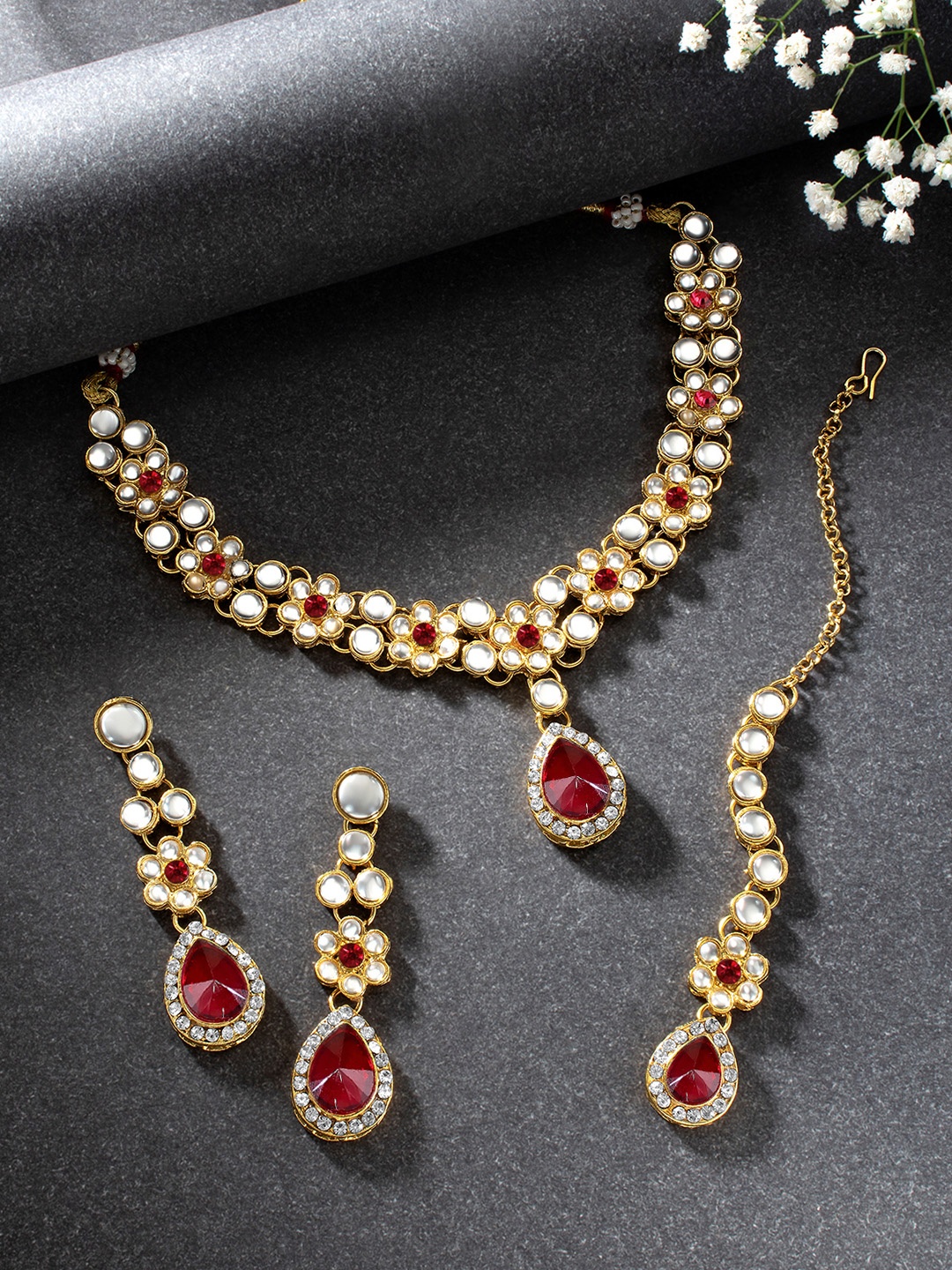 

Peora Maroon Gold-Plated Kundan Crystal Jewellery Set