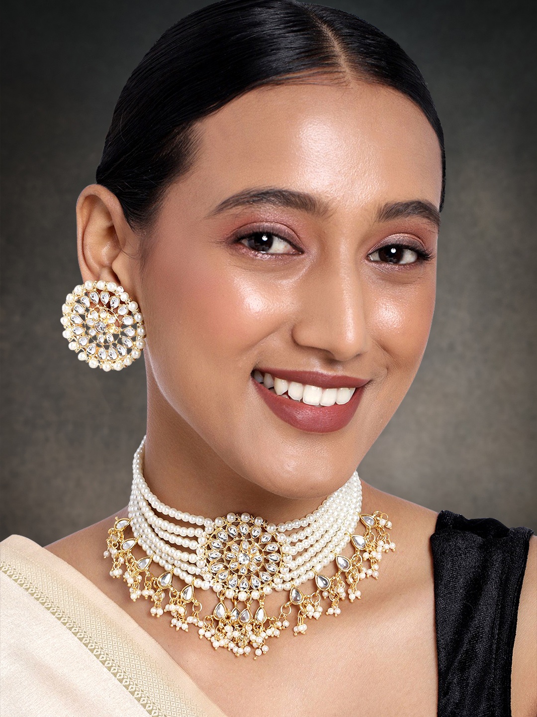 

Peora White Gold Plated Kundan & Pearl Jewellery Set