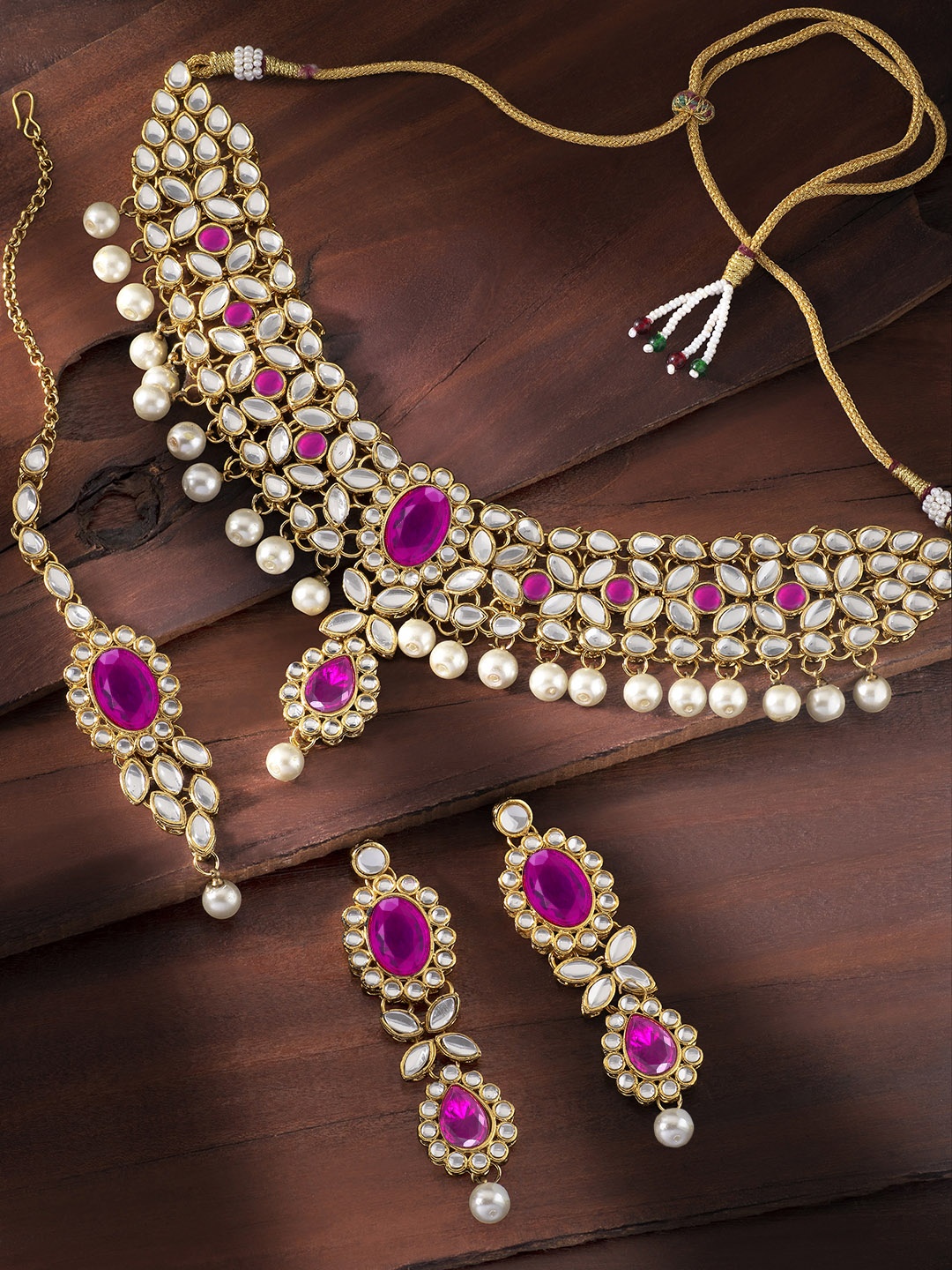 

Peora Magenta & White Gold-Plated and Pearl Kundan Jewellery Set
