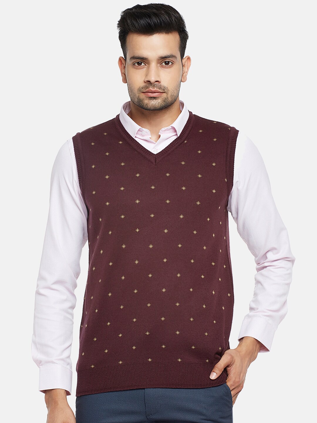 

BYFORD by Pantaloons Men Maroon & Beige Sweater Vest