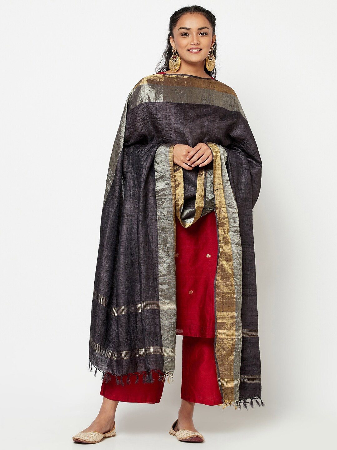 

Fabindia Black & Gold-Toned Pure Silk Dupatta with Zari