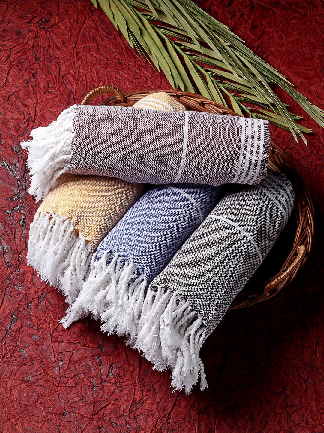 

KLOTTHE Set Of 4 Striped 210GSM Cotton Bath Towels, Orange