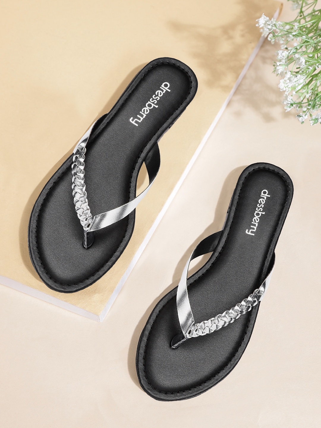 

DressBerry Women Silver-Toned Braided Woven Design Open Toe Flats