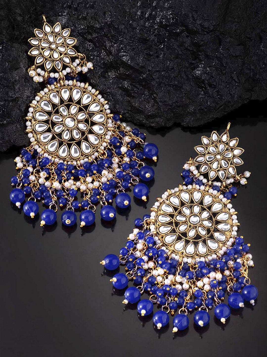 

Peora Blue & White Gold Plated Crescent Shaped Kundan Chandbalis