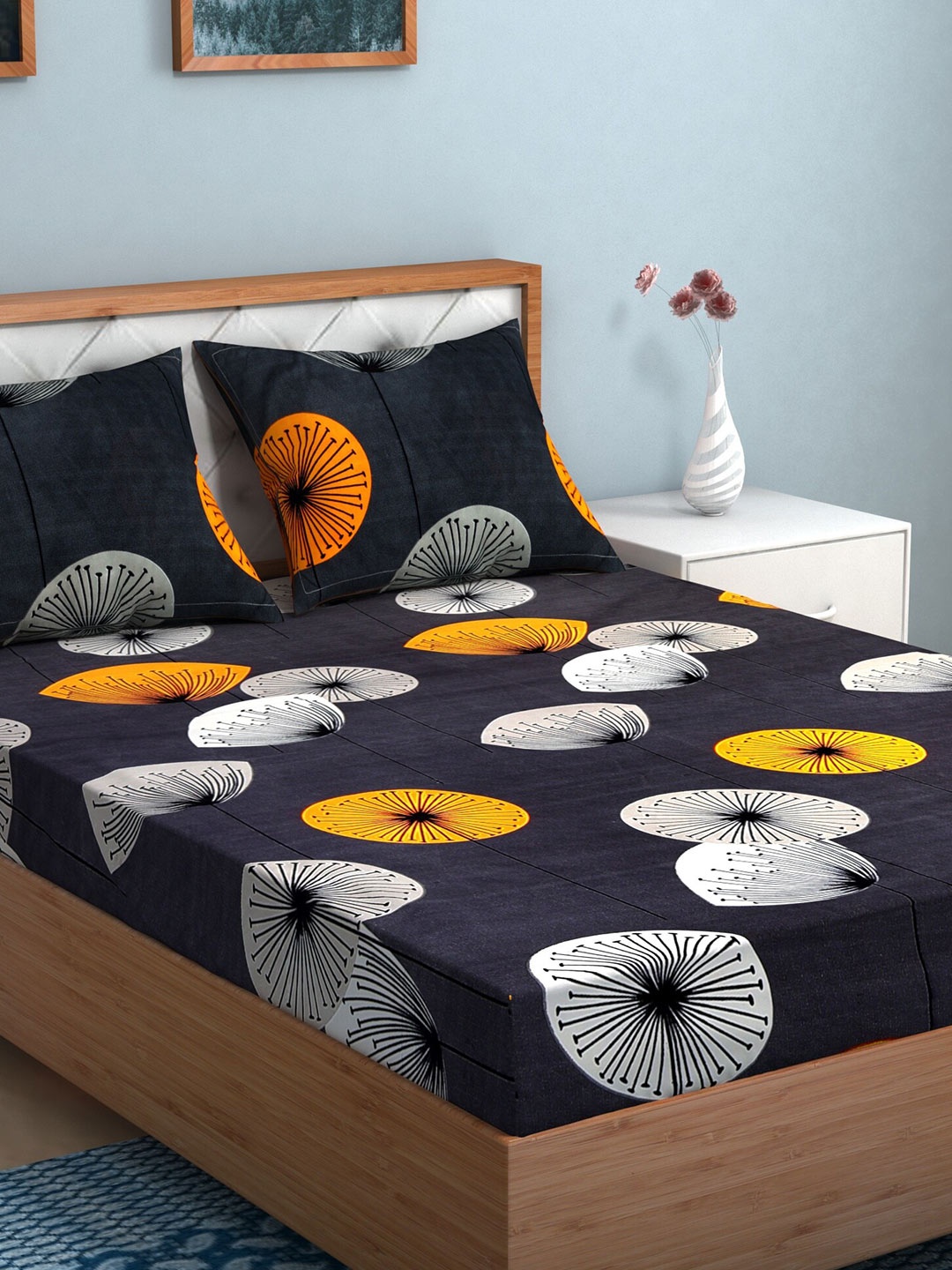 

TAG 7 Pack Of 2 Printed 210 TC 2 King Bedsheet with 4 Pillow Covers, Black