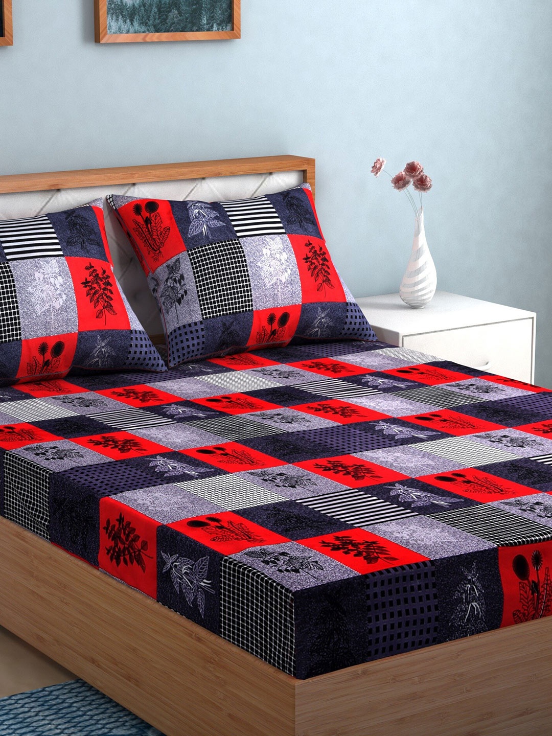 

TAG 7 Grey & Red Geometric 210 TC 2 King Bedsheet with 4 Pillow Covers