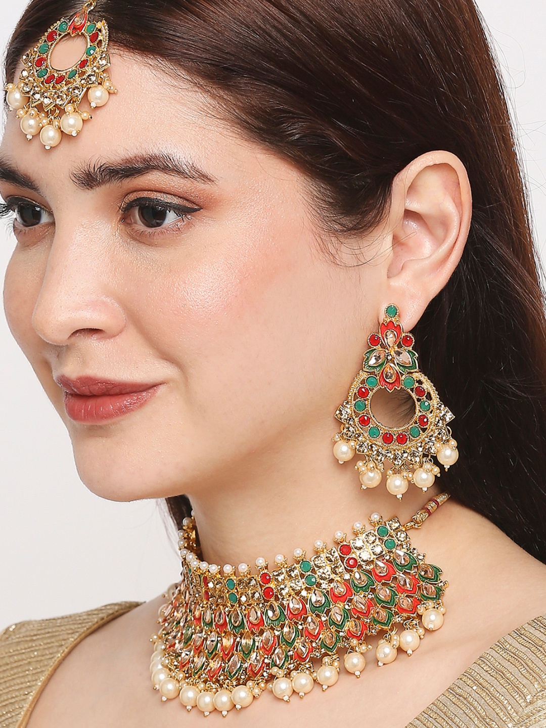 

OOMPH Gold-Toned & Green Kundan Studded & Beaded Meenakari Jewellery Set