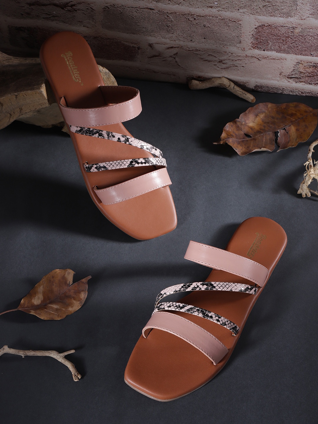 

Roadster Women Nude Pink & Black Snakeskin Print Open Toe Flats