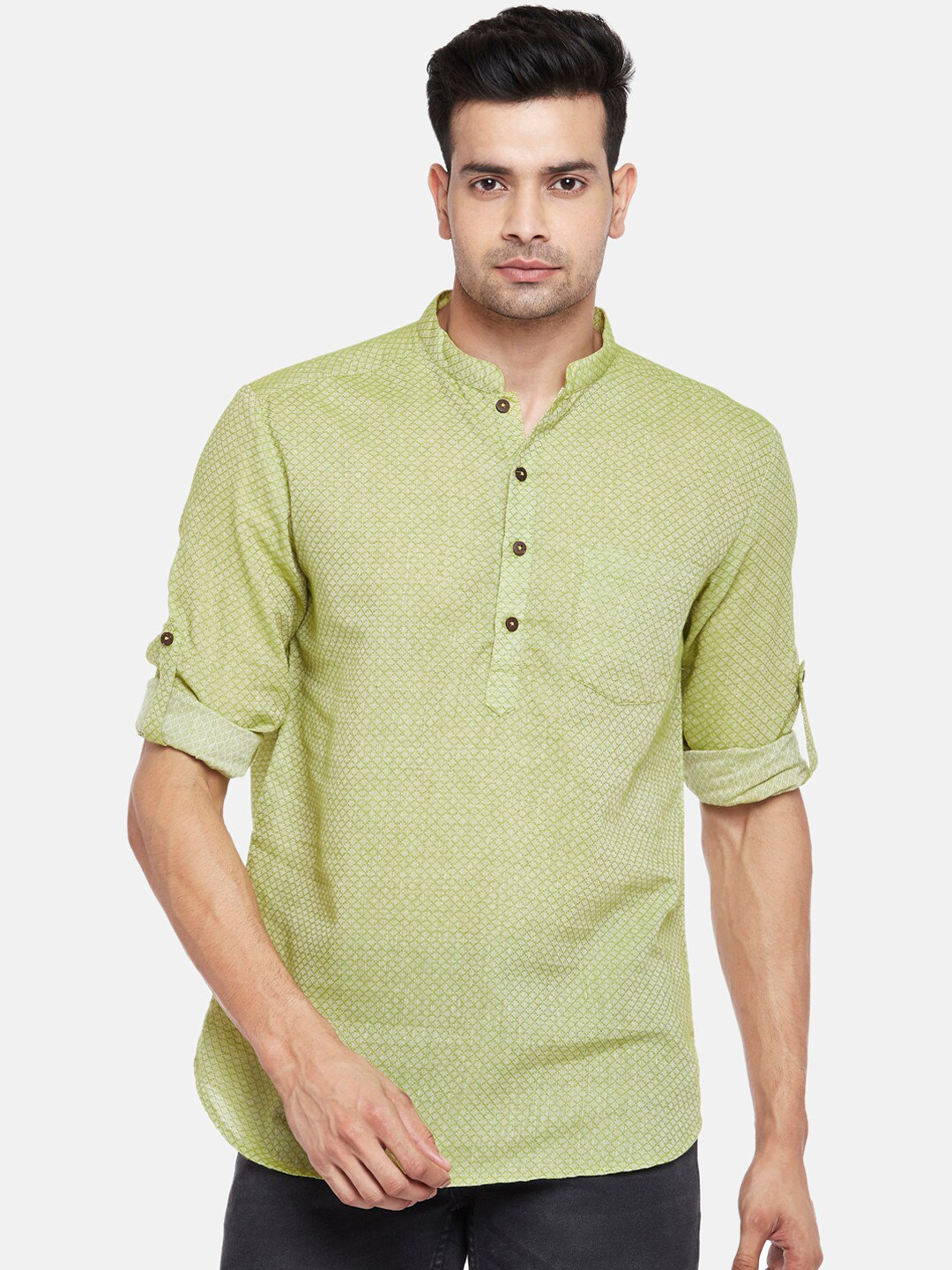 

indus route by Pantaloons Men Green Thread Work Dobby Kurta