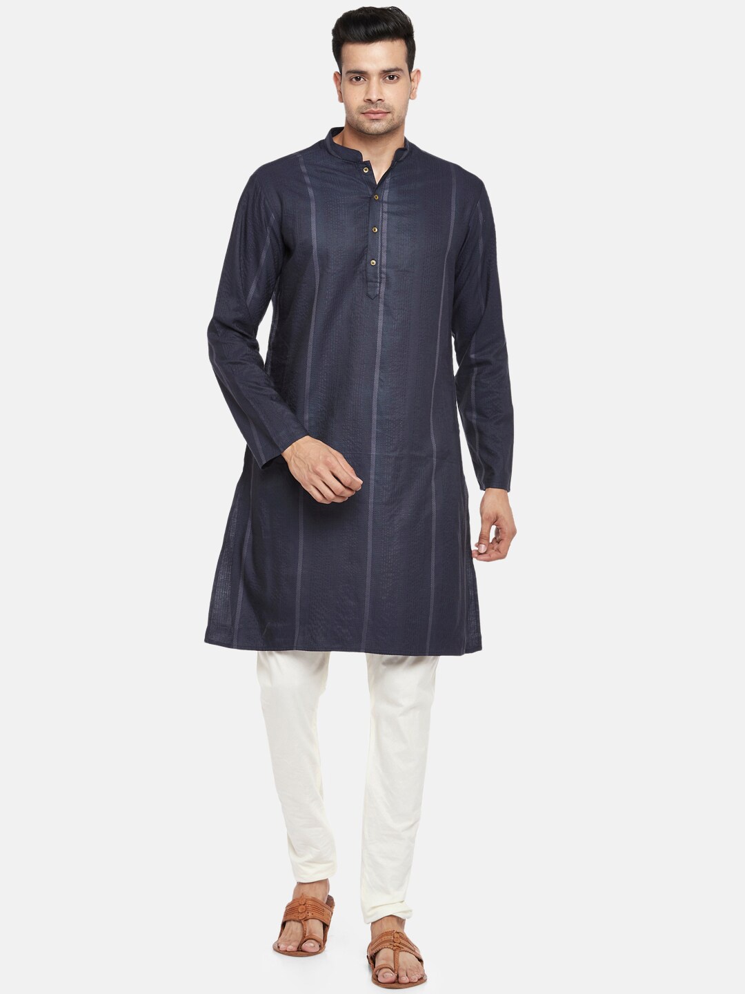

indus route by Pantaloons Men Blue Thread Work Dobby Kurta