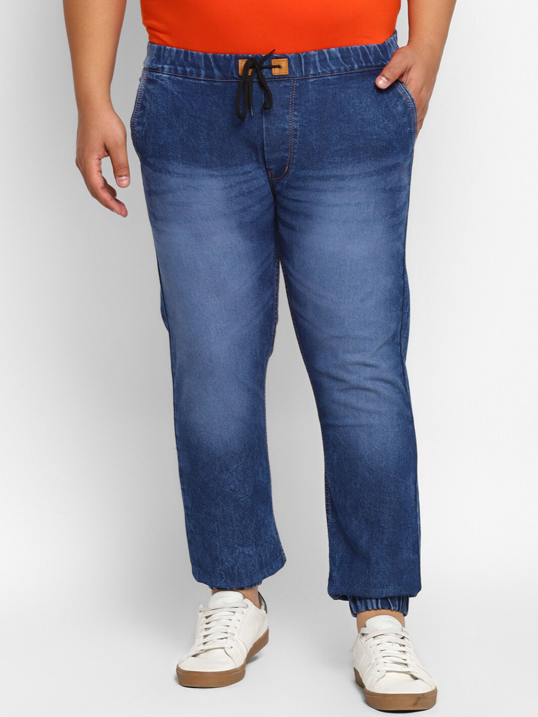 

Urbano Plus Men Blue Heavy Fade Stretchable Jeans