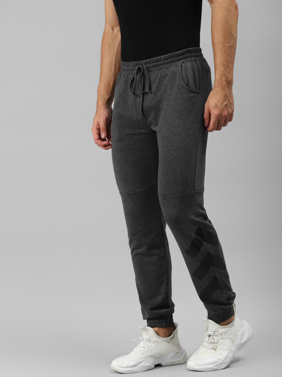 

Hubberholme Men Charcoal Grey Solid Regular Joggers