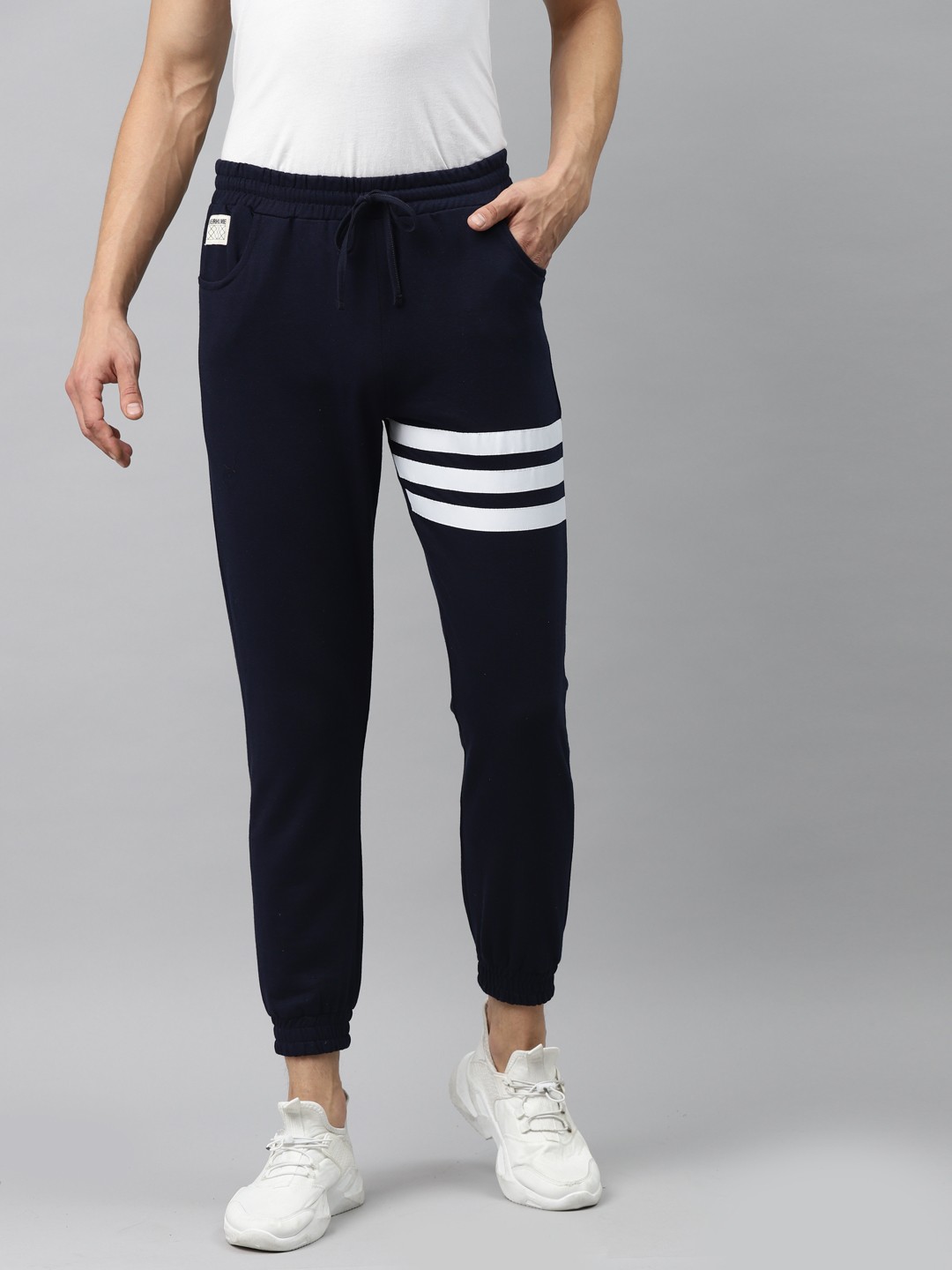 

Hubberholme Men Navy Blue Cotton Solid Joggers