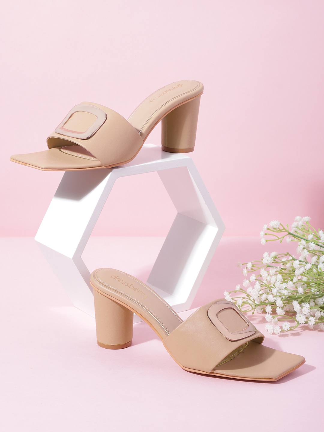 

DressBerry Pink Solid Block Sandals