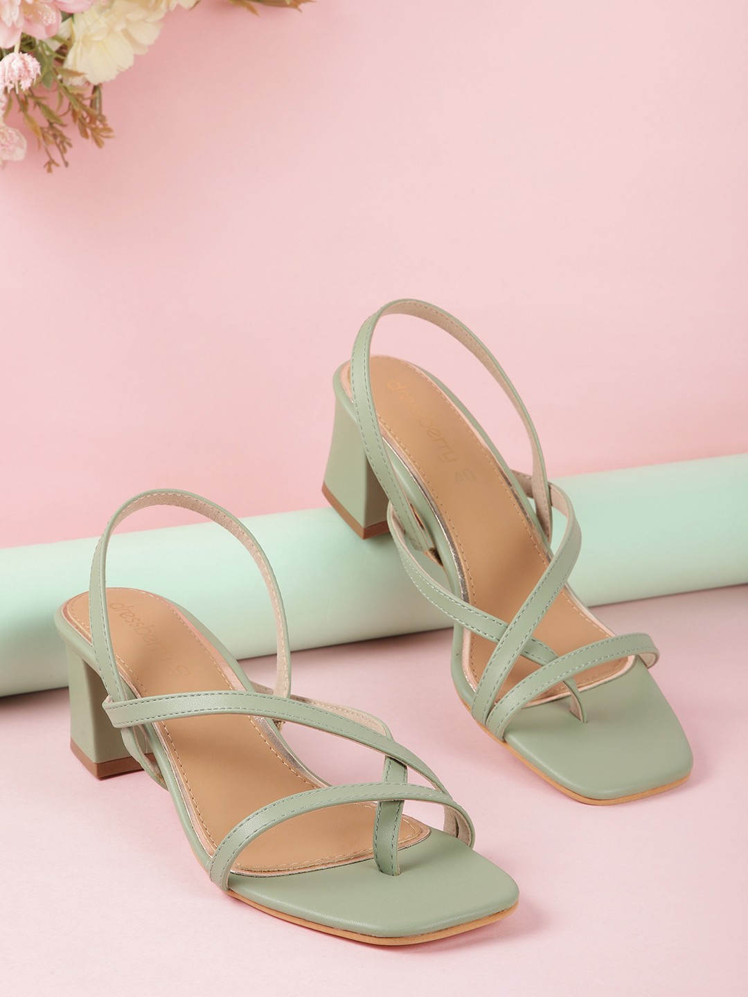 

DressBerry Green Solid Block Heels